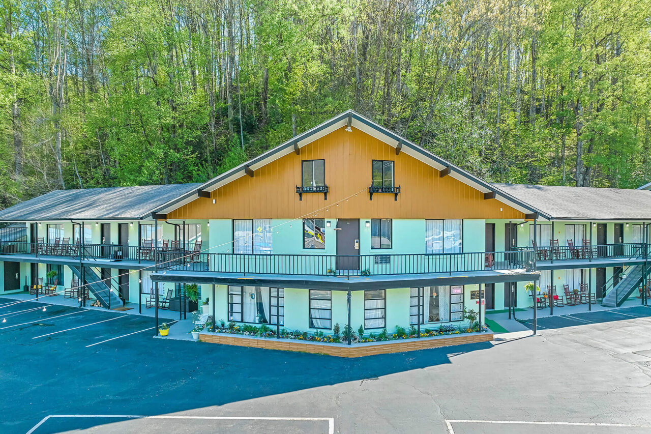 Castlewood Inn, Maggie Valley, NC exterior photo of front